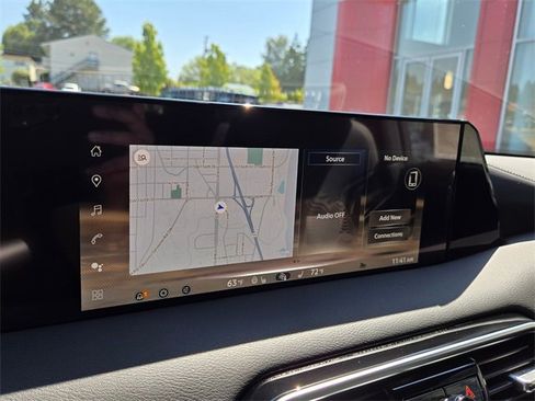 New 2025 Nissan Armada SL w/ Captain's Chari Seat Package image 19