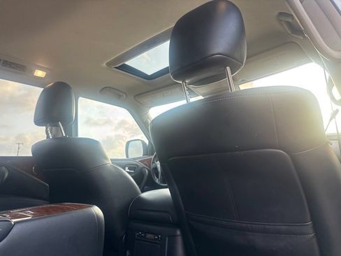 Used 2019 INFINITI QX80 Luxe w/ All-Season Package RWD image 29