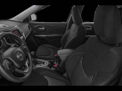 Used 2019 Jeep Cherokee Limited image 6