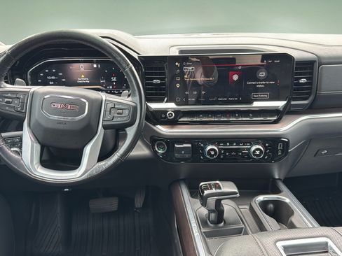 Used 2022 GMC Sierra 1500 SLT AWD/4WD image 9
