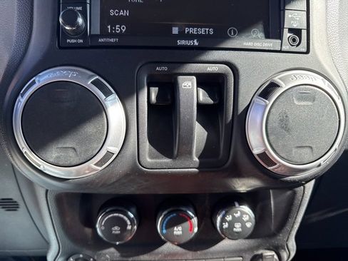 Used 2013 Jeep Wrangler Sahara w/ Connectivity Group image 17