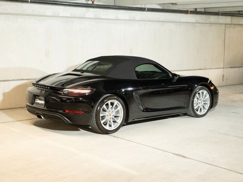Certified 2023 Porsche 718 Boxster RWD image 6