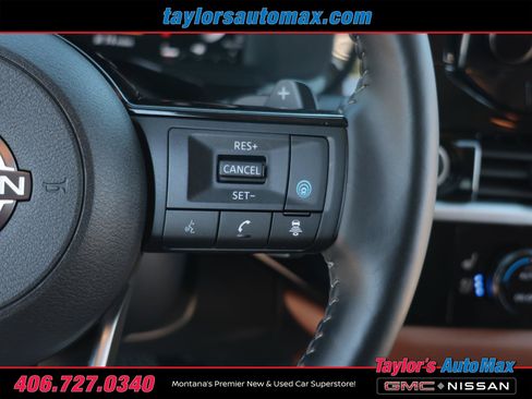 Used 2024 Nissan Pathfinder Platinum AWD/4WD image 28