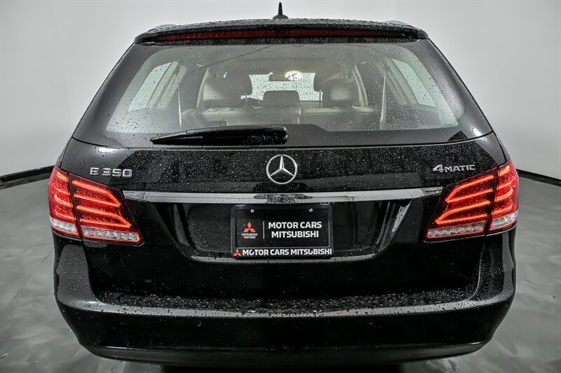 Used 2016 Mercedes-Benz E 350 4MATIC Wagon w/ Premium Package image 9