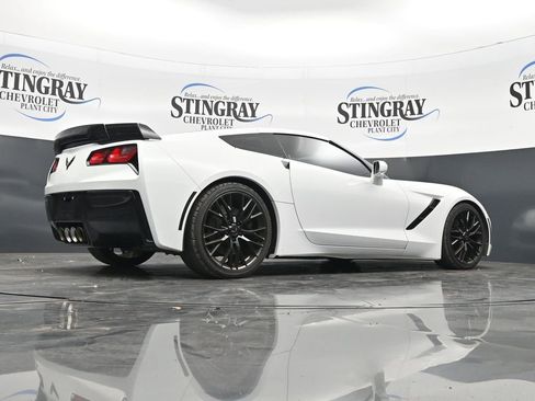 Used 2015 Chevrolet Corvette Stingray Coupe RWD image 32