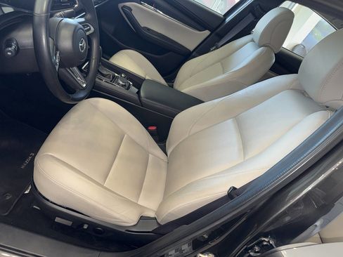Used 2023 MAZDA MAZDA3 s FWD image 19