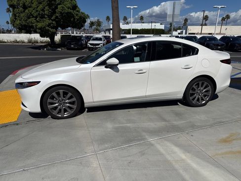 Used 2021 MAZDA MAZDA3 s image 6