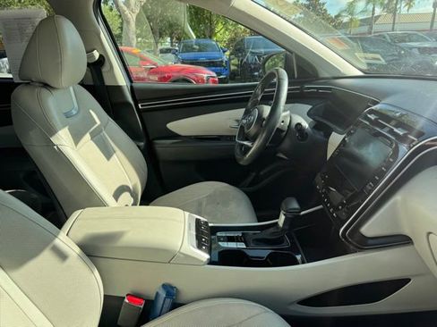 Used 2022 Hyundai Tucson SEL w/ Convenience + Premium Package FWD image 10