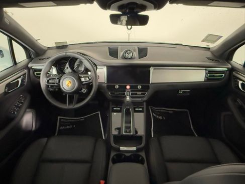 Used 2026 Porsche Macan image 20