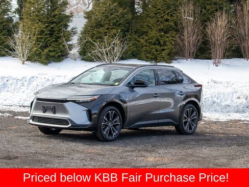 Used 2023 Toyota bZ4X AWD w/ Weather Package image 1