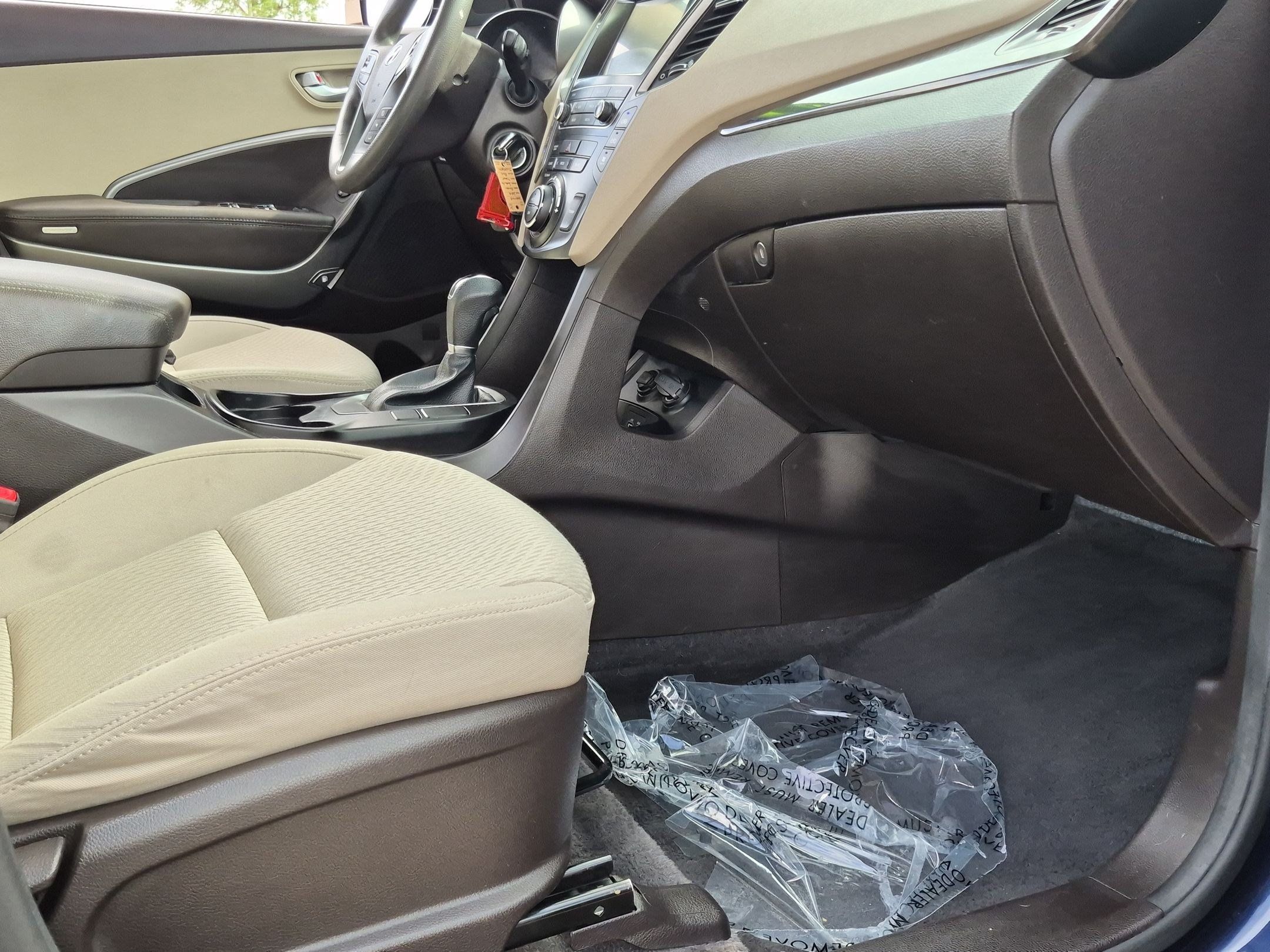 Used 2018 Hyundai Santa Fe SE FWD image 24