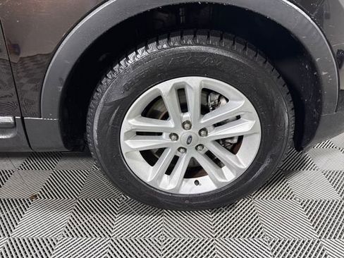 Used 2014 Ford Explorer XLT w/ Equipment Group 202A image 11