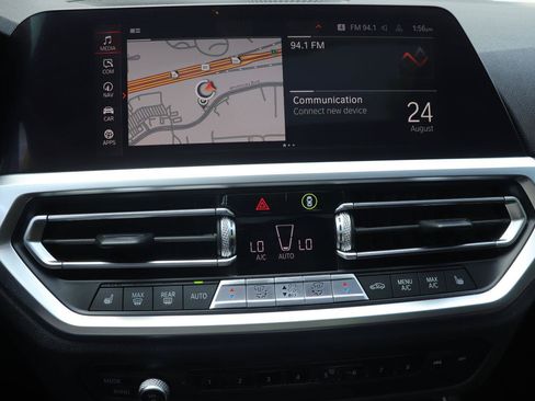 Used 2019 BMW 330i Sedan w/ Convenience Package RWD image 28
