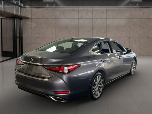 Used 2020 Lexus ES 350 w/ Premium Package image 5