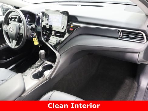 Used 2023 Toyota Camry SE image 33