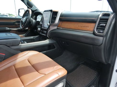 Used 2022 RAM 1500 Limited AWD/4WD image 15