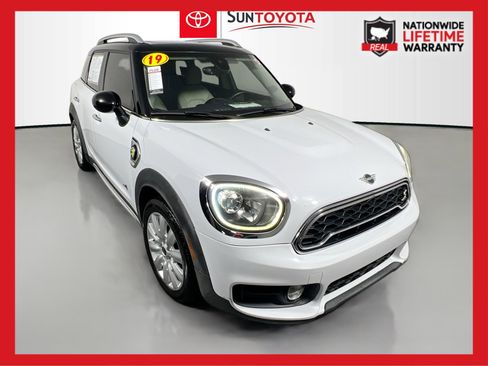 Used 2019 MINI Cooper Countryman SE w/ Convenience Package image 1