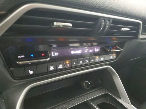 Used 2024 MAZDA CX-90 Plug-In Hybrid w/ Preferred AWD/4WD image 31