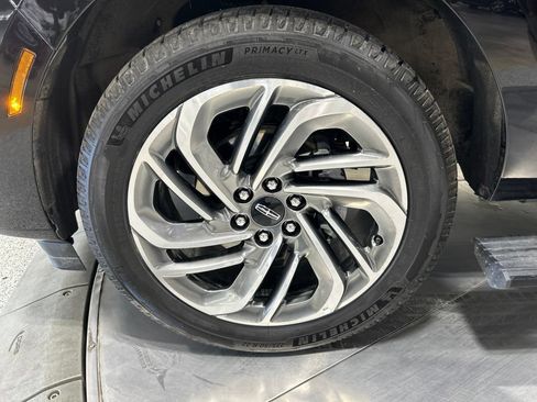 Certified 2026 Lincoln Navigator Reserve AWD/4WD image 37