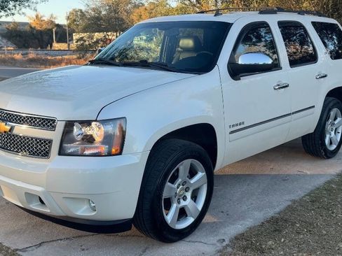 Used 2013 Chevrolet Tahoe LTZ image 3