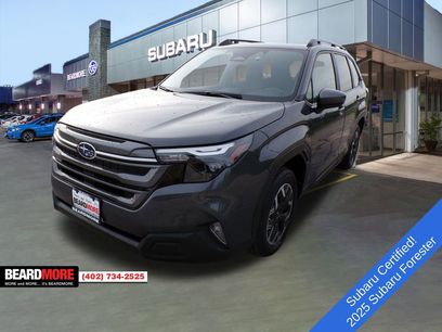 Used 2025 Subaru Forester Premium w/ Convenience Package #1