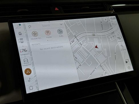 New 2026 Land Rover Range Rover Velar Dynamic SE image 14