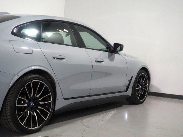 Used 2024 BMW i4 M50 AWD/4WD image 61