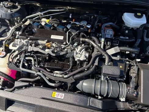 Used 2025 Toyota Camry LE FWD image 9