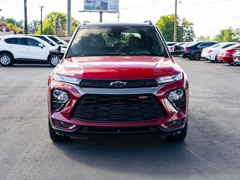 Used 2021 Chevrolet TrailBlazer RS w/ Technology Package FWD image 3