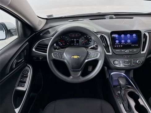 Used 2021 Chevrolet Malibu LS image 20