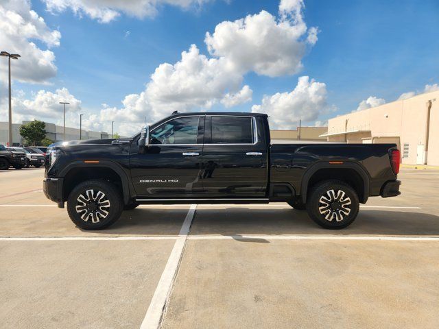Used 2025 GMC Sierra 2500 Denali Ultimate AWD/4WD image 4