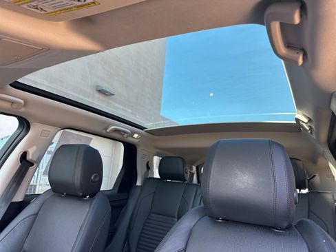 Used 2020 Land Rover Discovery Sport S image 8