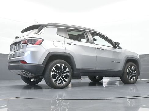 Used 2022 Jeep Compass Limited w/ Sun and Sound Group image 58