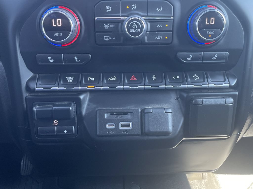 Used 2022 Chevrolet Silverado 3500 LT w/ Convenience Package AWD/4WD image 36
