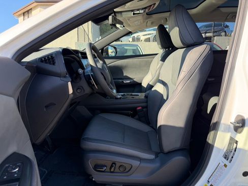 Used 2024 Lexus RZ 300e Premium w/ Technology Package image 10