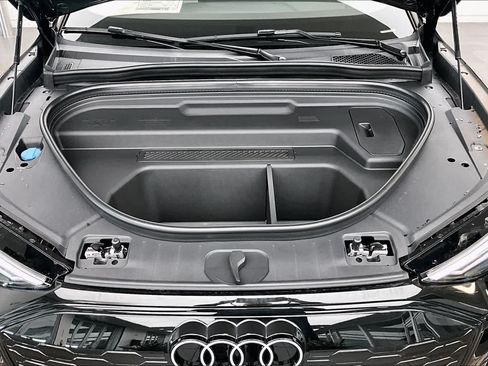 New 2027 Audi Q6 e-tron Premium AWD/4WD image 16