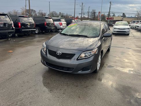 Used 2010 Toyota Corolla LE image 7