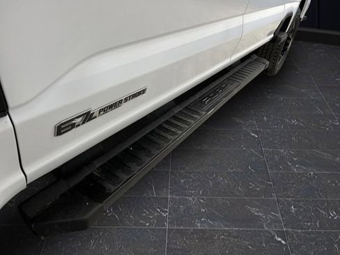 Used 2025 Ford F350 Lariat w/ Black Appearance Package image 40