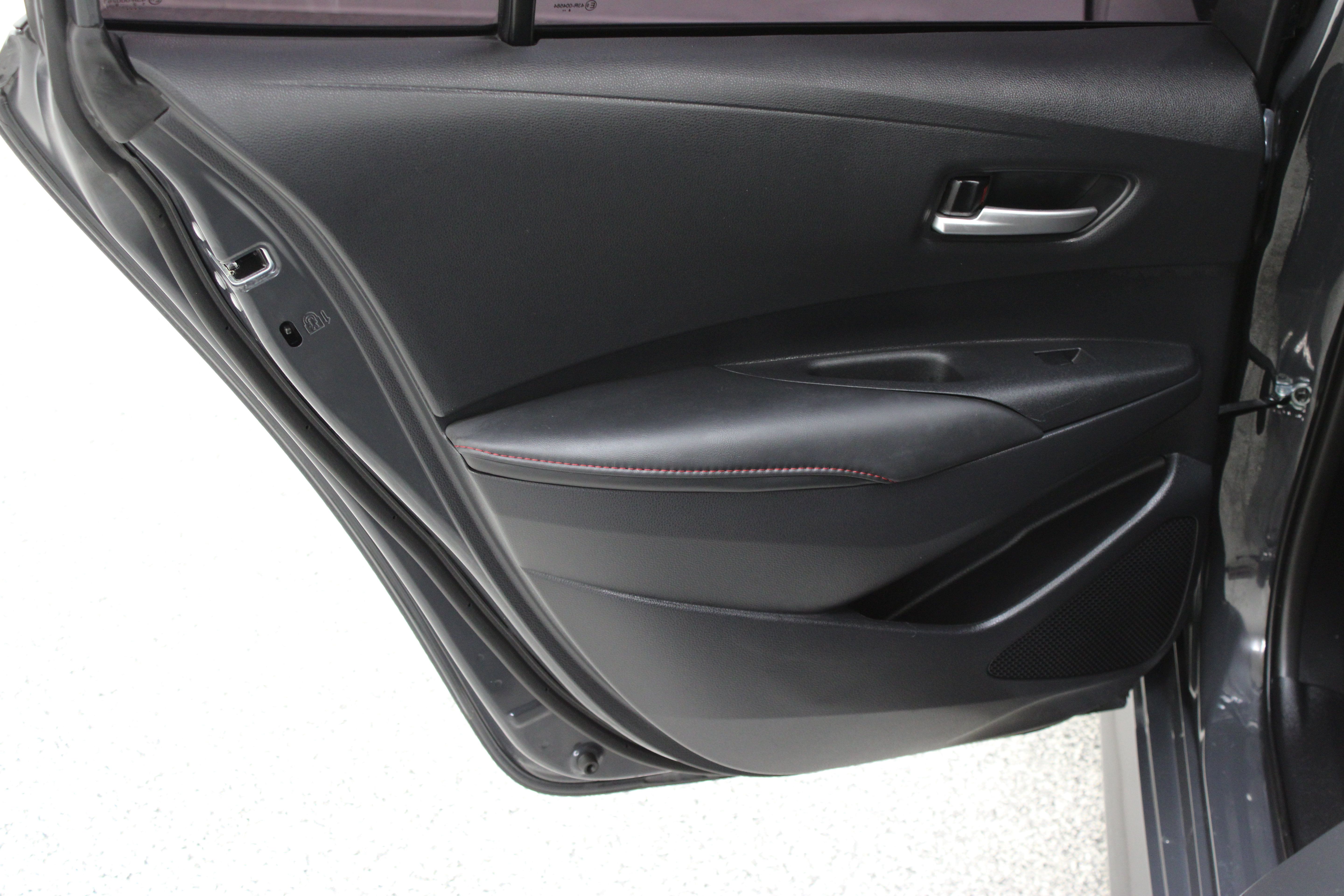 Used 2025 Toyota Corolla SE FWD image 24