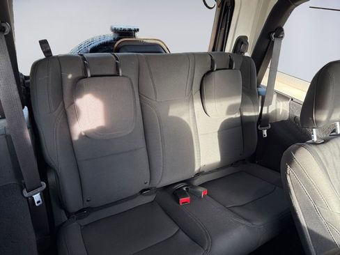 Used 2019 Jeep Wrangler Sport image 20