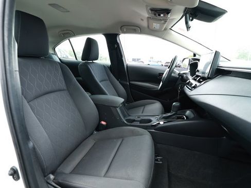 Used 2024 Toyota Corolla LE FWD image 25