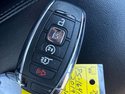 Used 2019 Lincoln MKC Reserve w/ MKC Climate Package image 24
