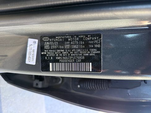 Used 2023 Hyundai Elantra Limited FWD image 23