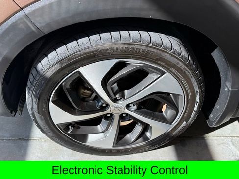 Used 2016 Hyundai Tucson Sport image 8