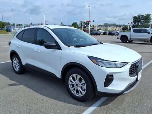 New 2026 Ford Escape Active w/ Cold Weather Package FWD image 3