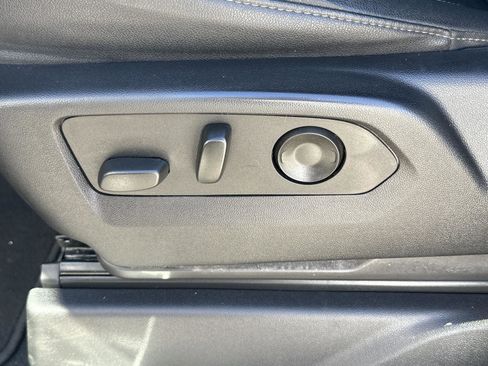 Used 2022 GMC Sierra 1500 SLT w/ SLT Premium Plus Package image 19