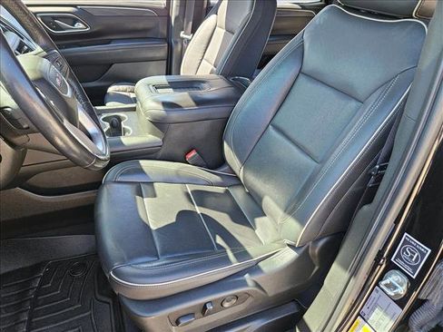 Used 2021 GMC Yukon SLT w/ SLT Premium Package image 15