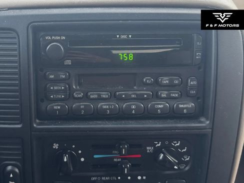 Used 2002 Ford Windstar SE Sport FWD image 14