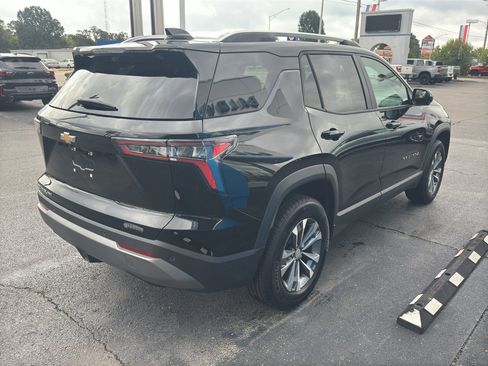 Used 2025 Chevrolet Equinox LT w/ Convenience Package II image 5