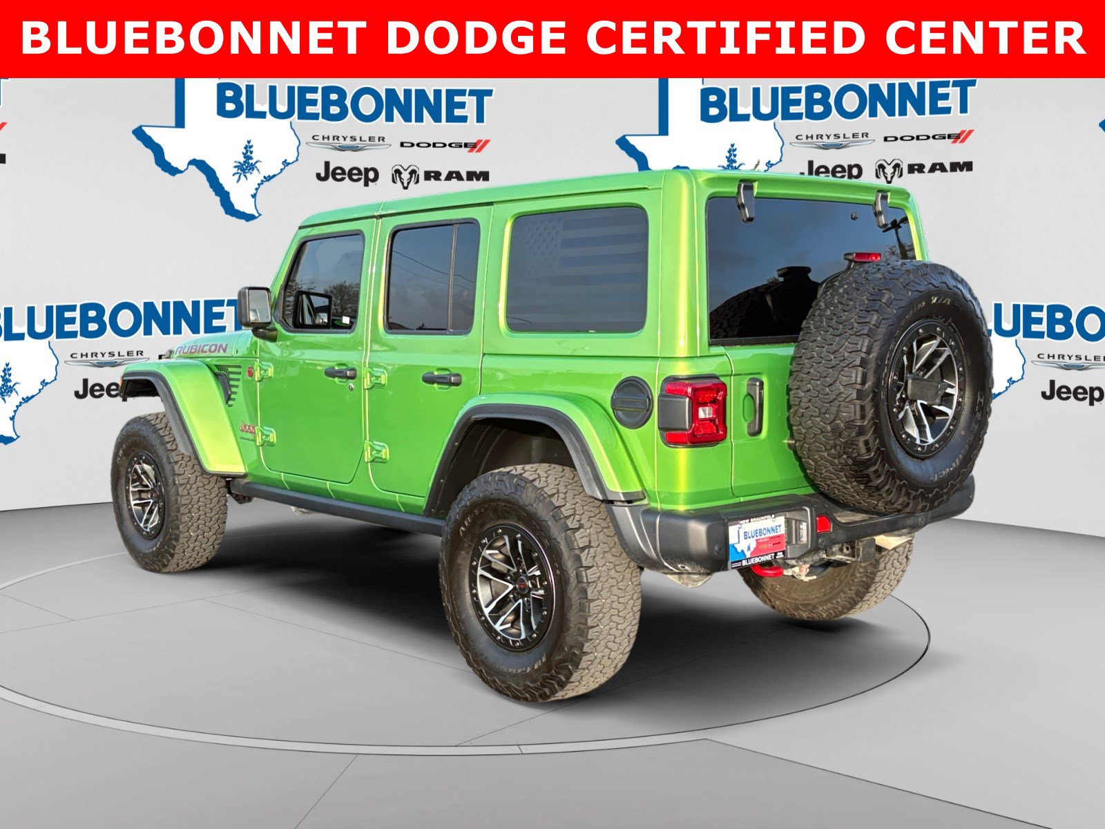 Used 2025 Jeep Wrangler Unlimited Rubicon AWD/4WD image 7